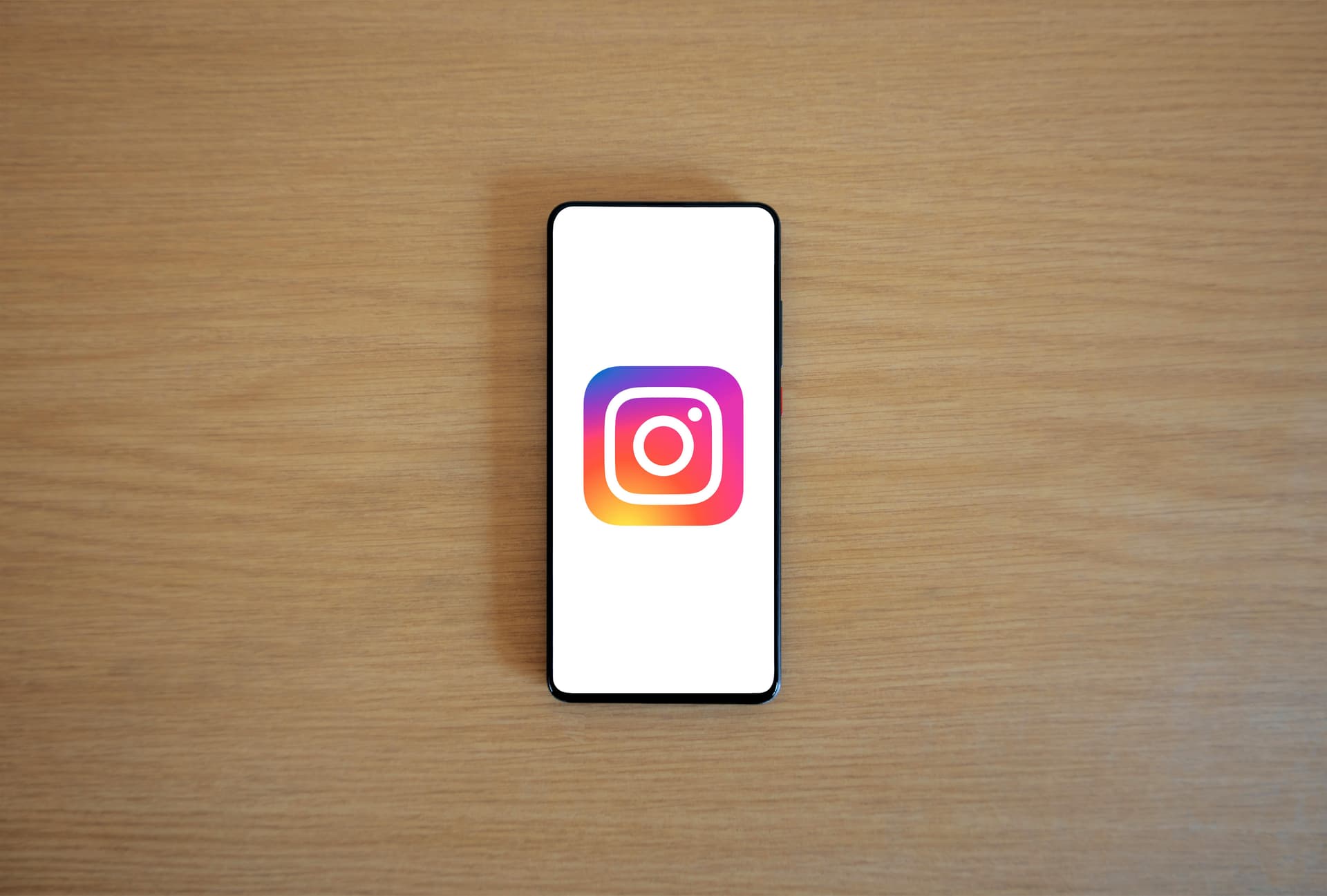 インスタグラムフォロワー購入で効率的にアカウント成長
